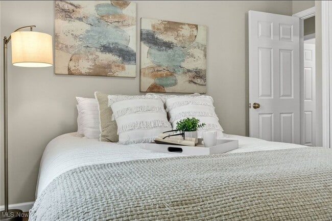 Photo - 286 Jaycox Rd House