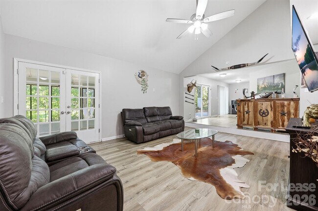 Photo - 6123 Unity Ln NW