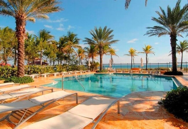 4445 El Mar Dr Unit 2311