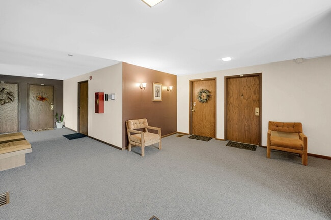 Photo - 7300 Fairview Ave