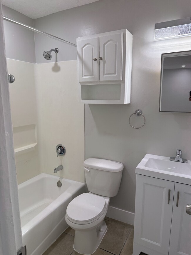 Photo - 1331 Holly Heights Dr Unit 1