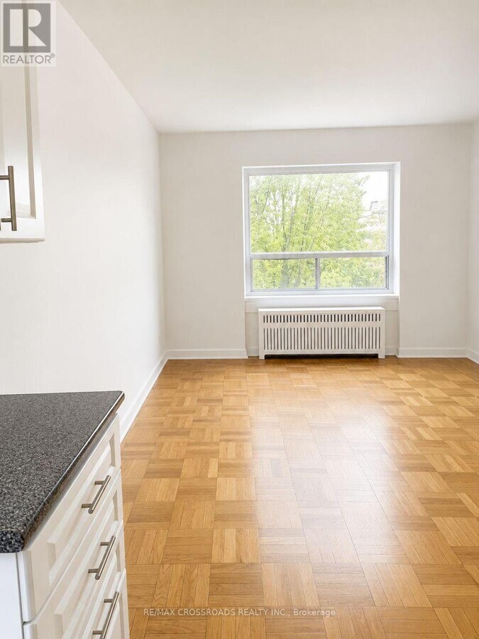Photo - 2770 Yonge St Unit 205