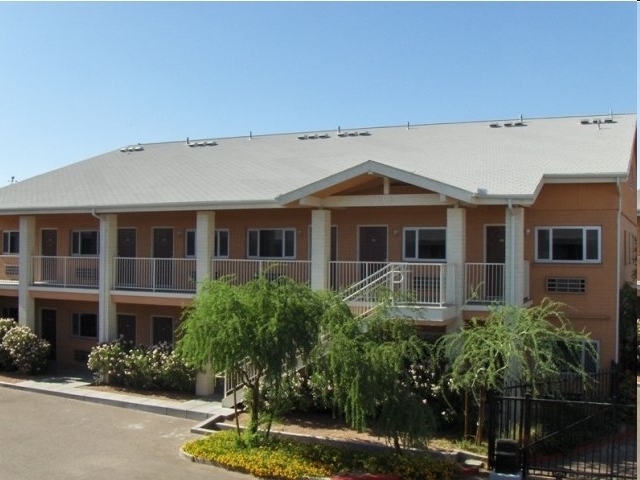 Photo - Horace Steele Commons Apartments