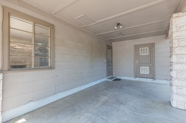 Photo - 2910 Hampton Rd
