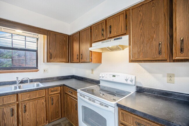 Photo - 2825 Tepee Ave Unit 2825 A