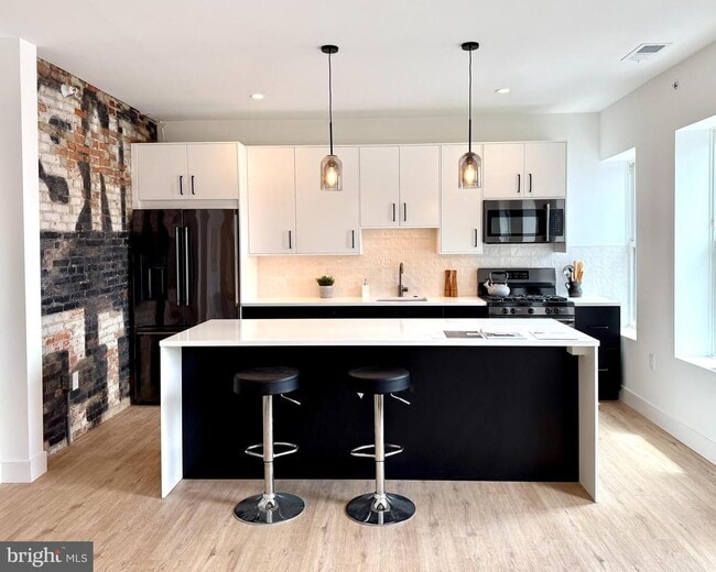 Building Photo - 1254-56 S 18th St Unit 4 Rental