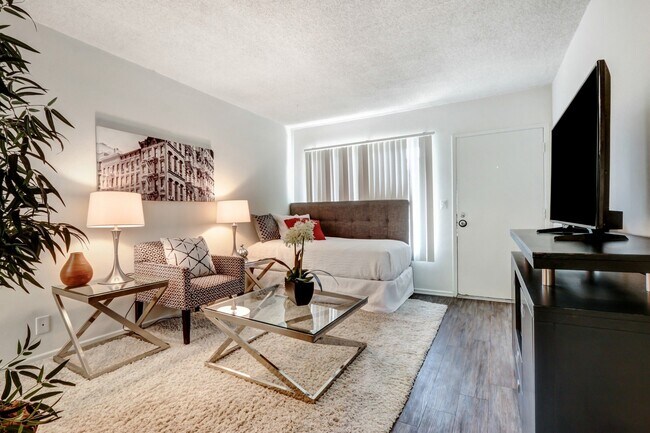 Photo - Beloit Avenue Apartments