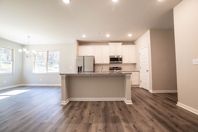 Photo - 4 Bed 2.5 Bath home in Gainesville!