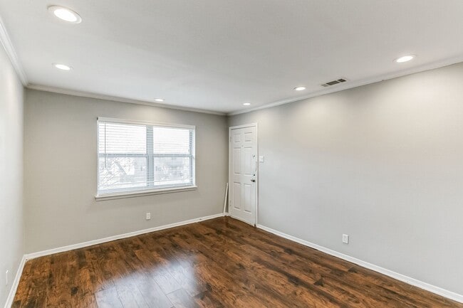 Photo - 6315 Richmond