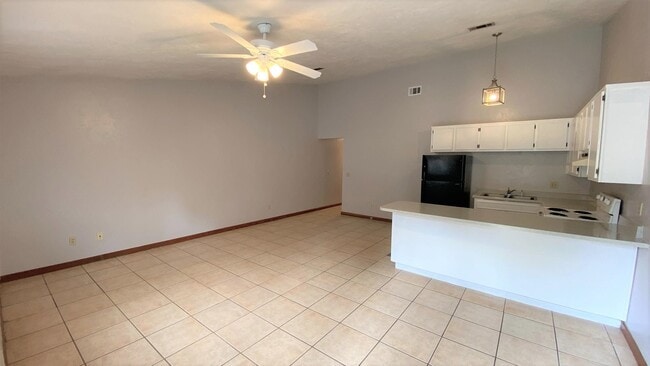 Photo - 2081 Continental Ave