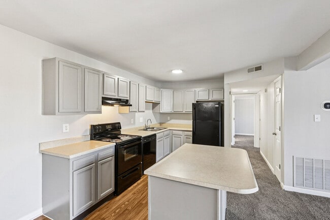 Building Photo - Brookwood Apartments