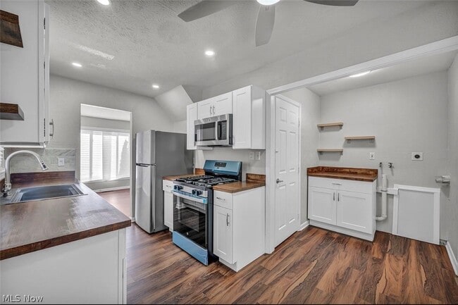 Photo - 12508 Sobieski Ave