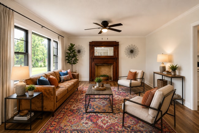 Photo - 905 Lynn Dale Ln