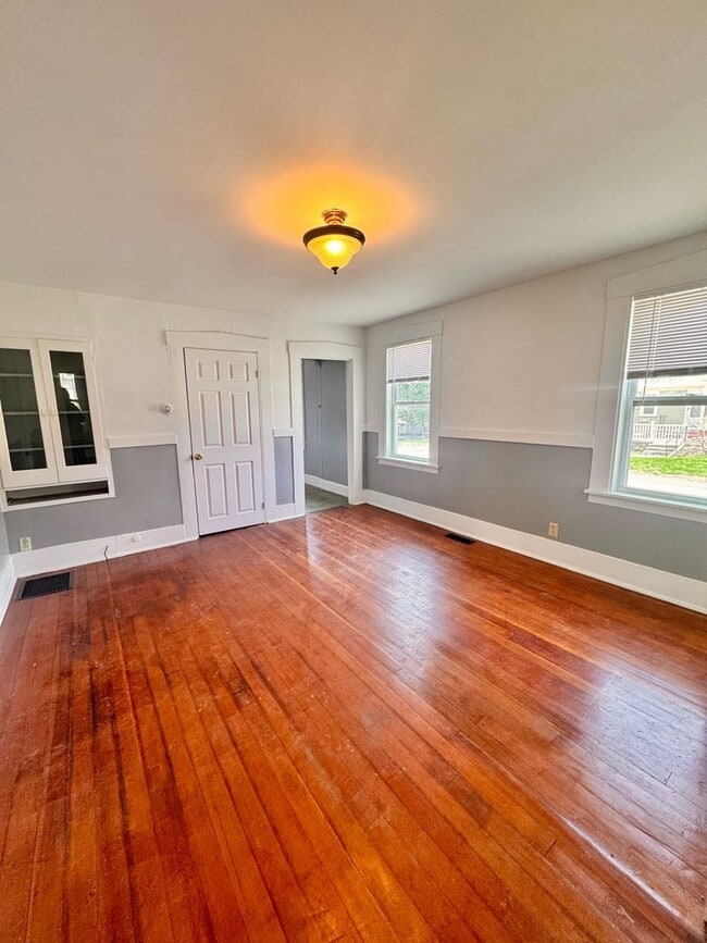 Photo - 30 Central St Unit 1