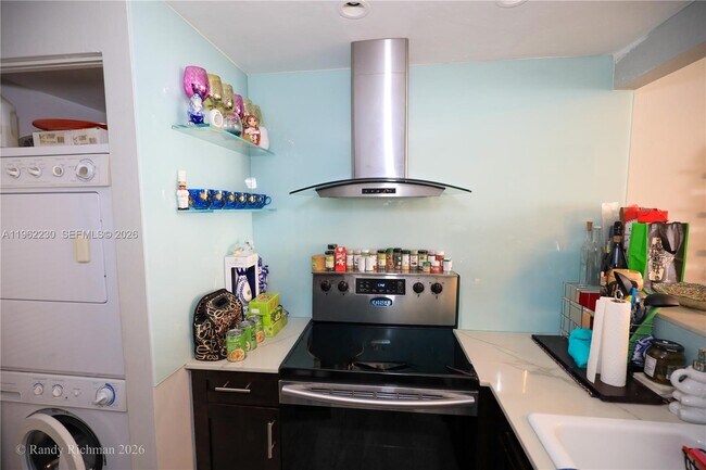 Photo - 600 NE 36th St Unidad 1905