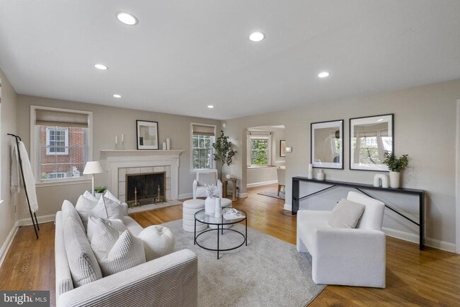 Photo - 1541 Doxbury Rd