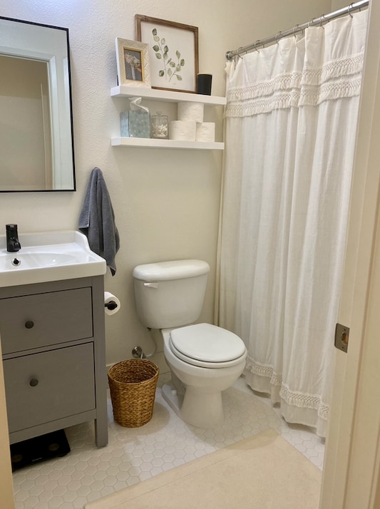 Photo - 1363 Abbey Ln