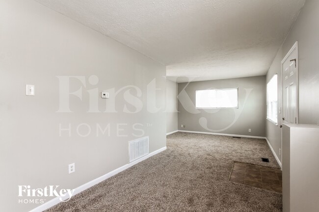 Photo - 2856 N Boehning St