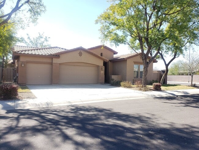 Photo - COMING SOON - LARGE DESIRABLE HOME IN SHADOW RIDGE WITH PRIVATE POOL!!!