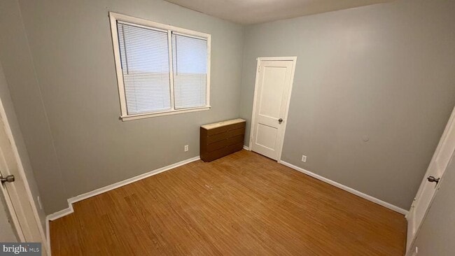 Building Photo - 5 Samuel St