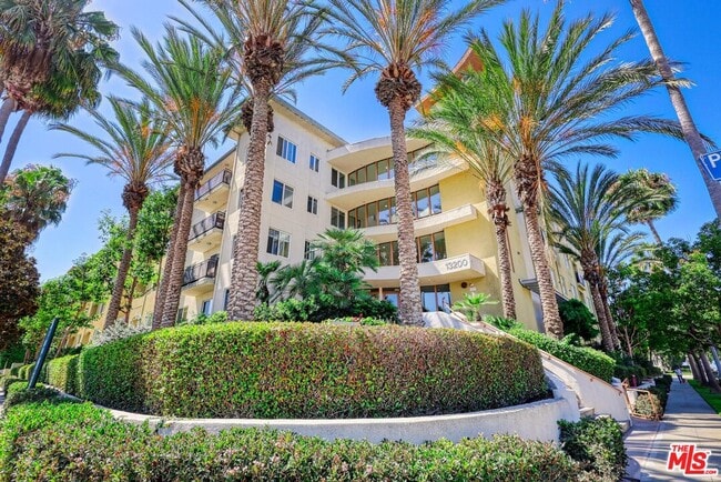 Building Photo - 13200 Pacific Promenade Unit 415 Rental