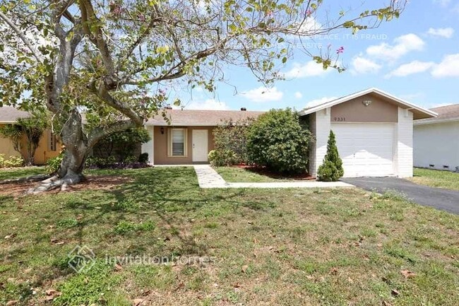 Building Photo - 9331 NW 43rd St Rental