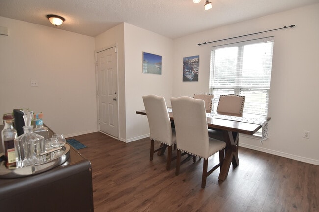 104 Wright Dr