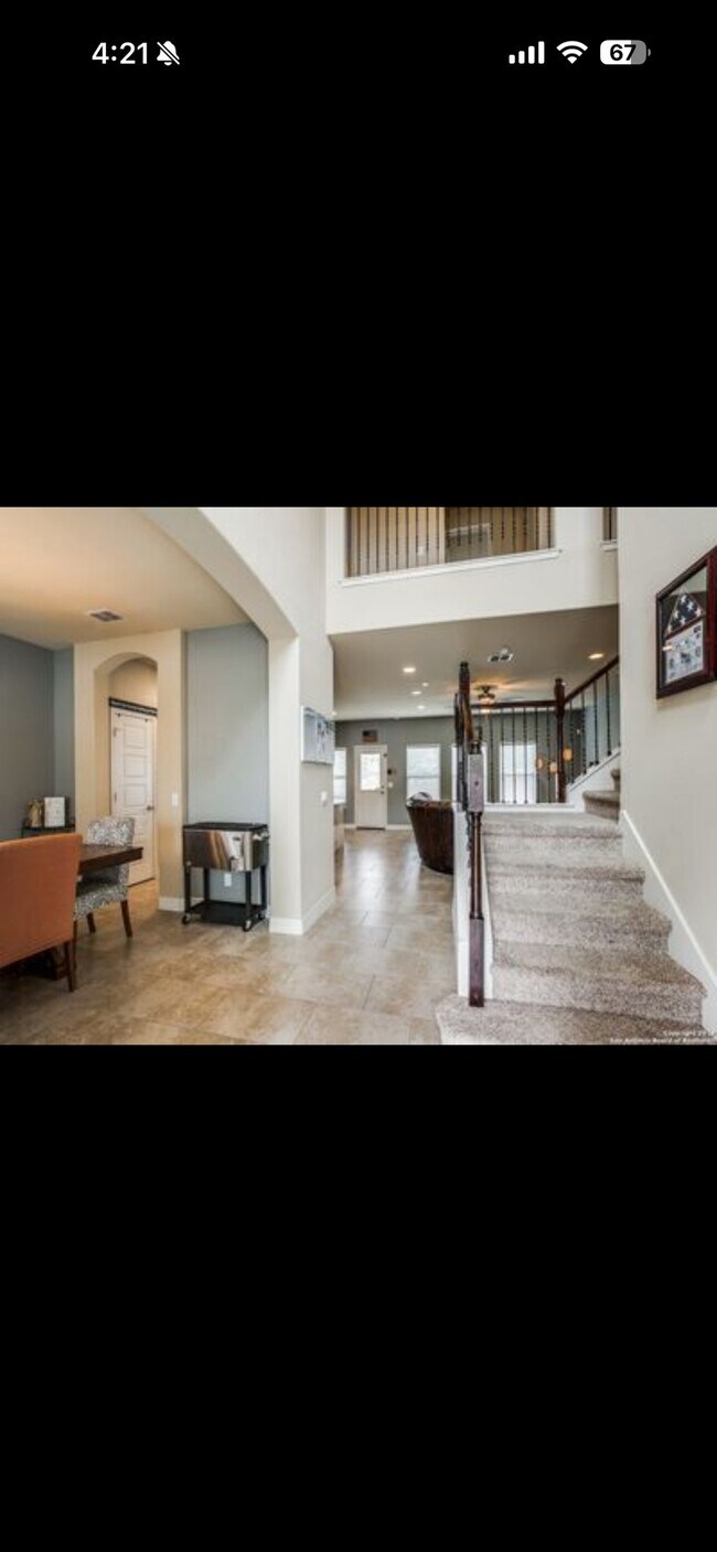 Photo - 220 Dove Hill