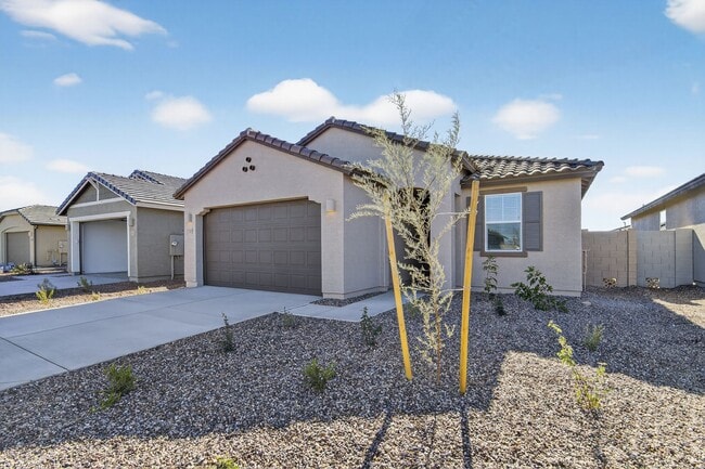 Photo - Modern 3BR Living with Resort-Style Amenities in Magma Vista Ranch
