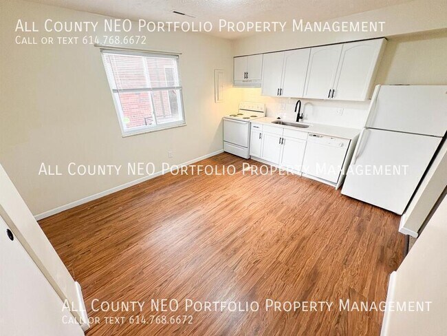 Photo - 233 Hamilton Ave