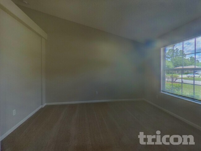 Photo - 6896 Kettle Creek Dr