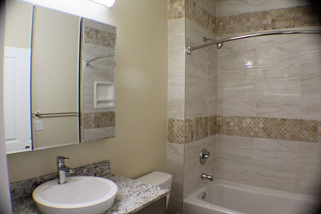 Photo - Newer 2 bed / 2 bath Bison Cove Condo Unit A6
