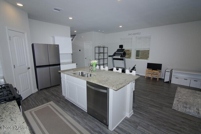6720 Tiger Pointe Dr.