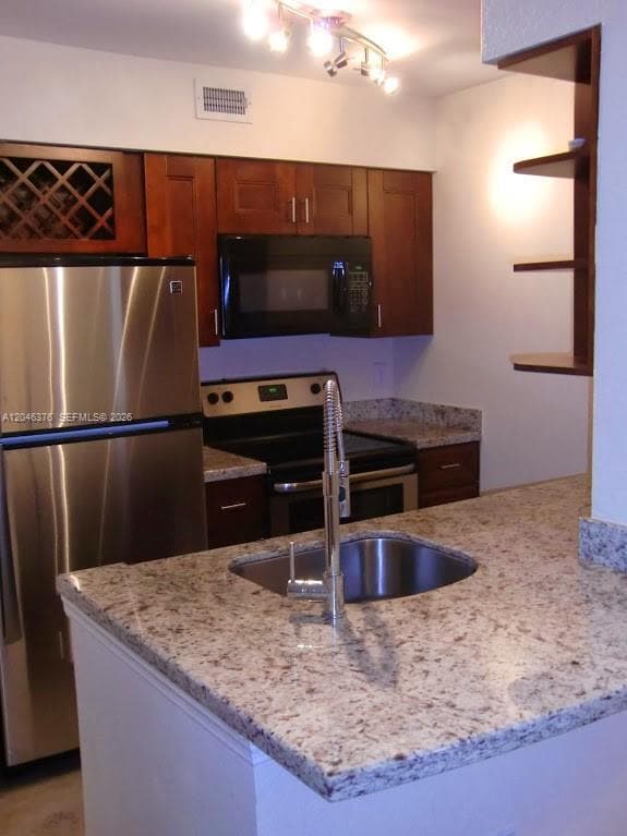 Photo - 2811 N Oakland Forest Dr Unit 205