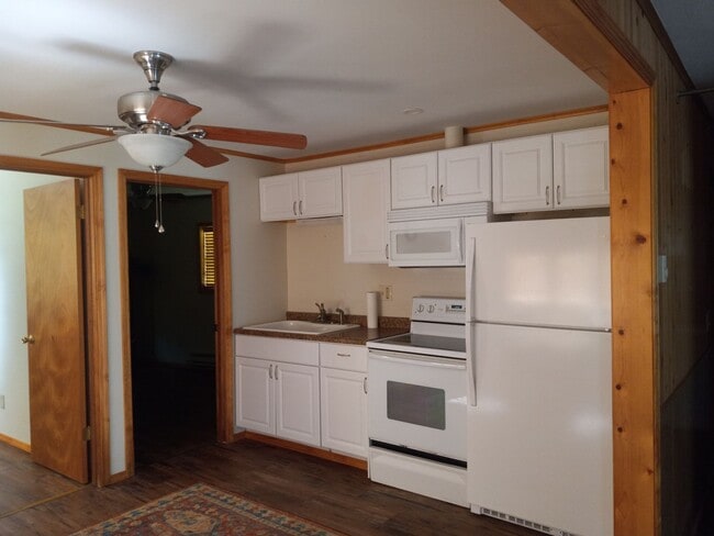 Photo - 44361 66th St