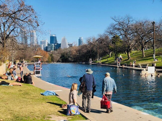 Photo - 1101 Hollow Creek Dr Unidad 2203 Rental