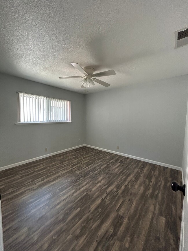 Photo - Sunrise Apartments