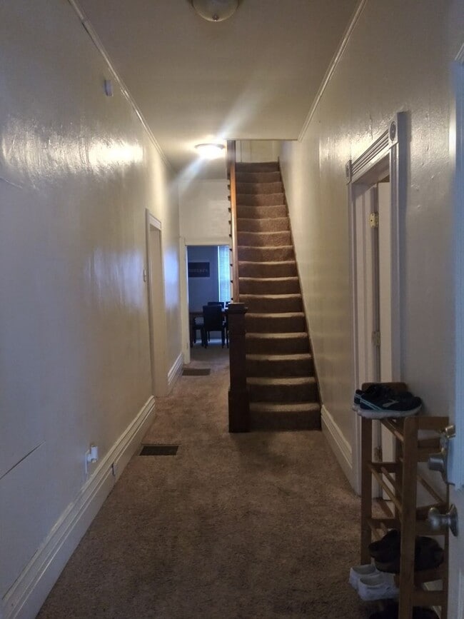 Photo - 416 S Dunn St Unit 1