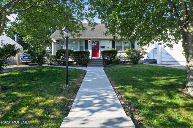 Photo - 705 Park Ave