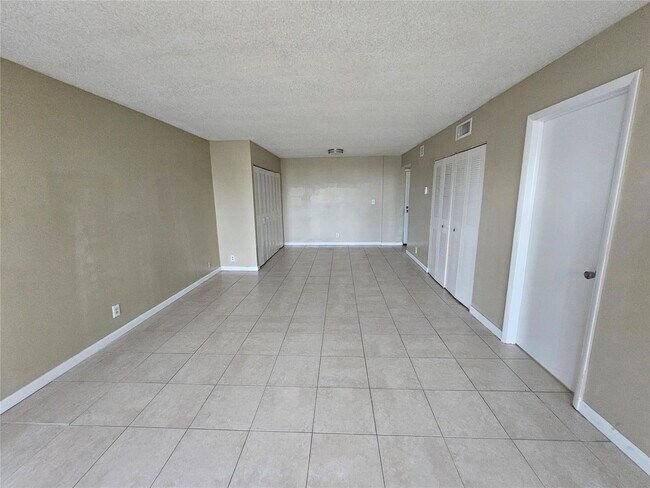 Photo - 4222 Inverrary Blvd Unidad 4314