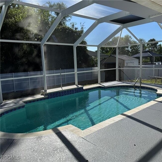 Photo - 2805 14th St W