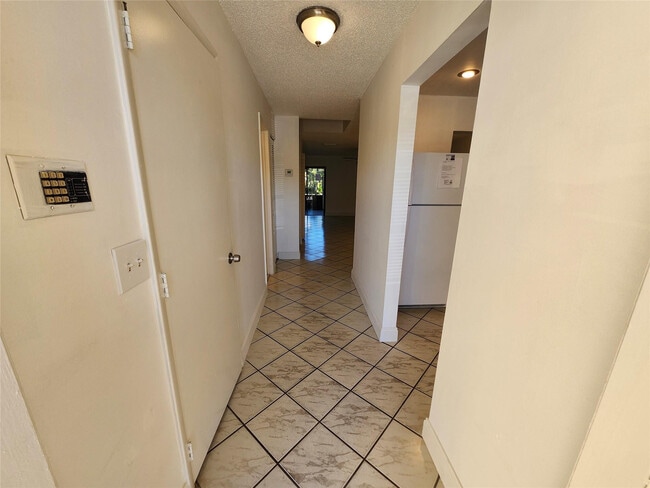 Photo - 9421 NW 15th St