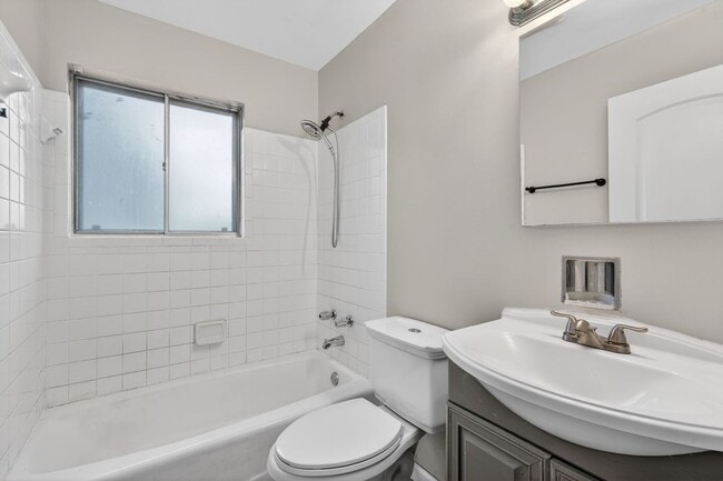 Photo - Updated 3-Bedroom Home with Fenced Yard in Florissant