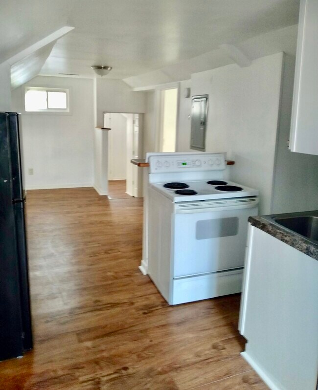 Photo - 2937 Sachs St Unit #2