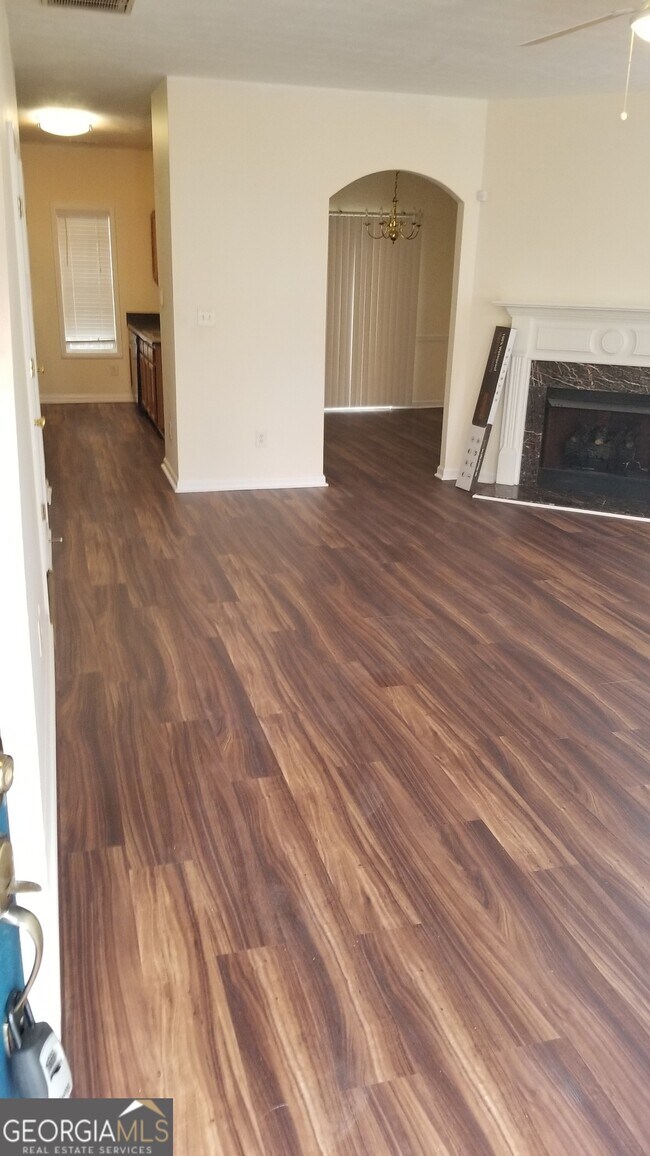 Photo - 4840 Hairston Park Square