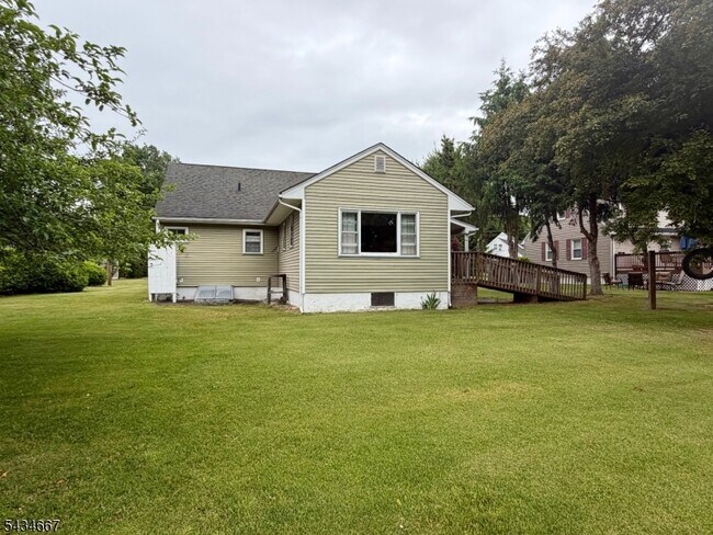 Photo - 5 Mulberry Ln