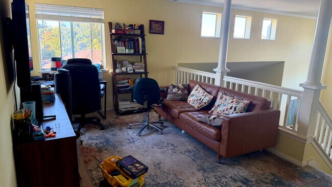Photo - 752 Vinca Ct