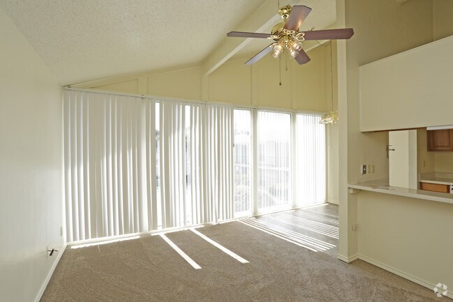 Whispering Oaks Apartments
