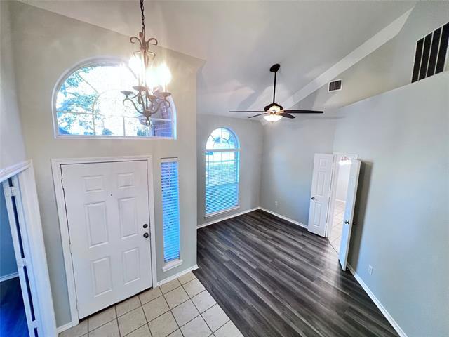 Photo - 1508 Oakhollow Dr