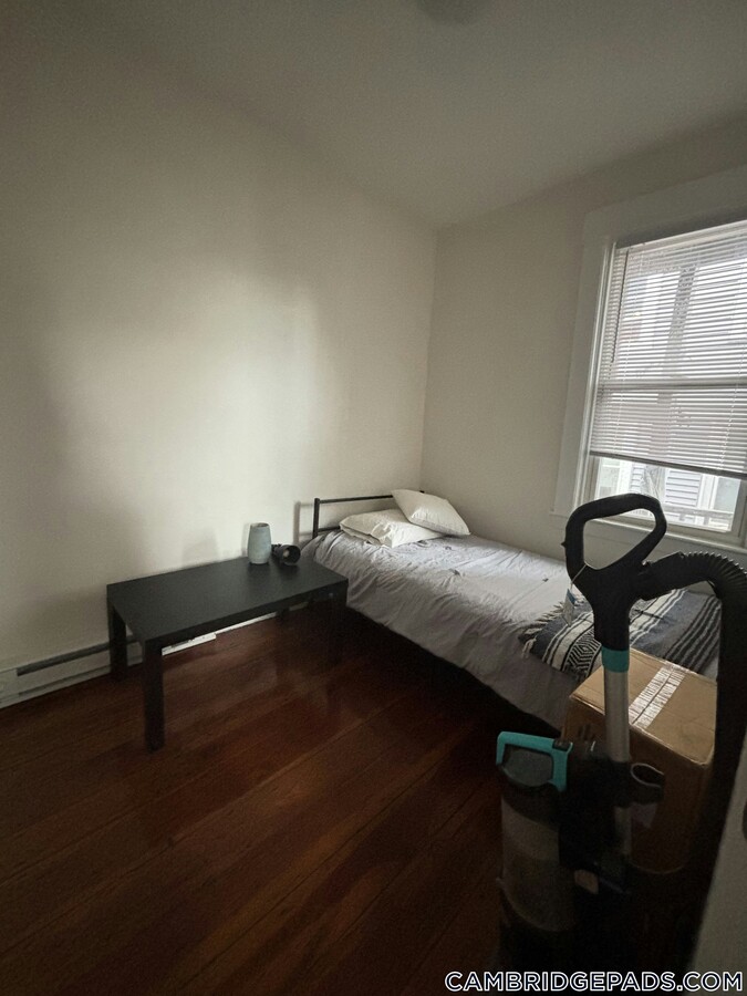 Photo - 193 Hampshire St Unit 1